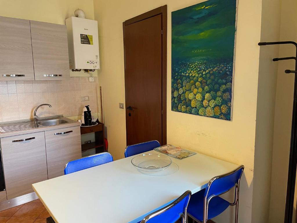 Kuchnia lub aneks kuchenny w obiekcie Milano Canal Apartments