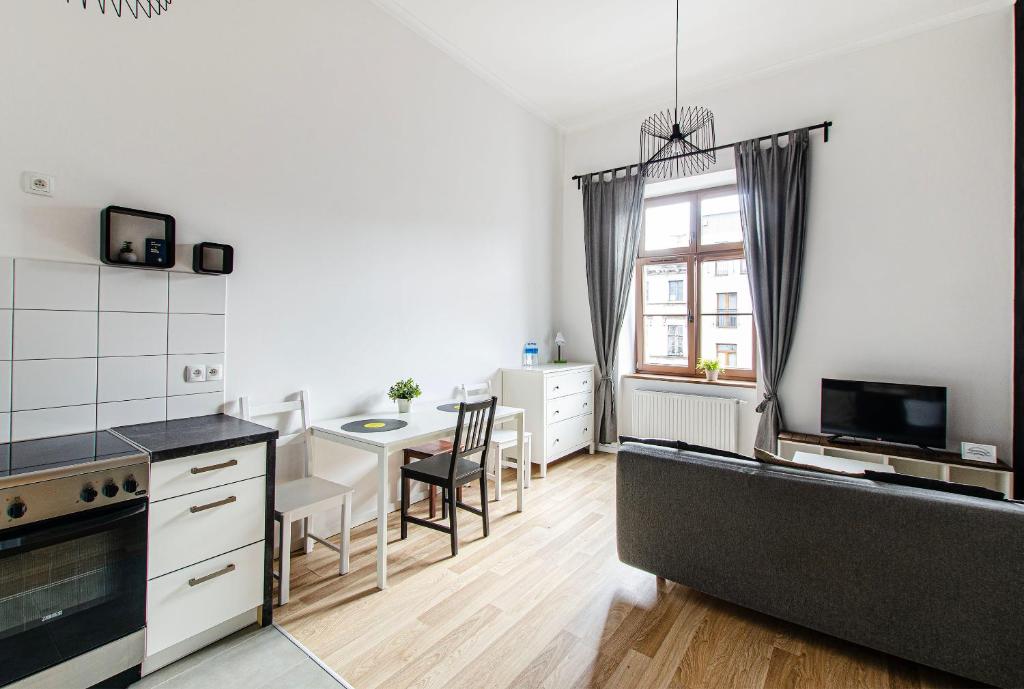 Smart Rental Management Apartments - Apartment With Shower