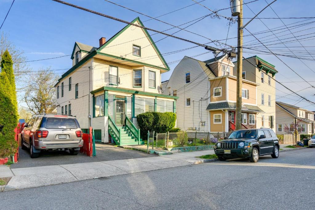 Cozy and Convenient West Orange Home - 16 Mi to NYC! - Housity