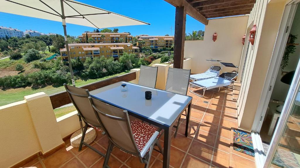 Balkon lub taras w obiekcie Sunny Golf View Miraflores
