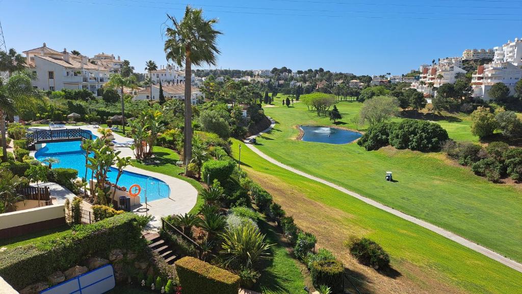 Basen w obiekcie Sunny Golf View Miraflores lub w pobliżu
