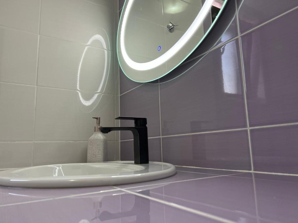 Koupelna v ubytování SnappyB Living Spaces