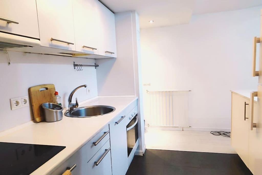 Kuchyň nebo kuchyňský kout v ubytování Fantástico Loft de Diseño en Alcalá de Henares - Madrid