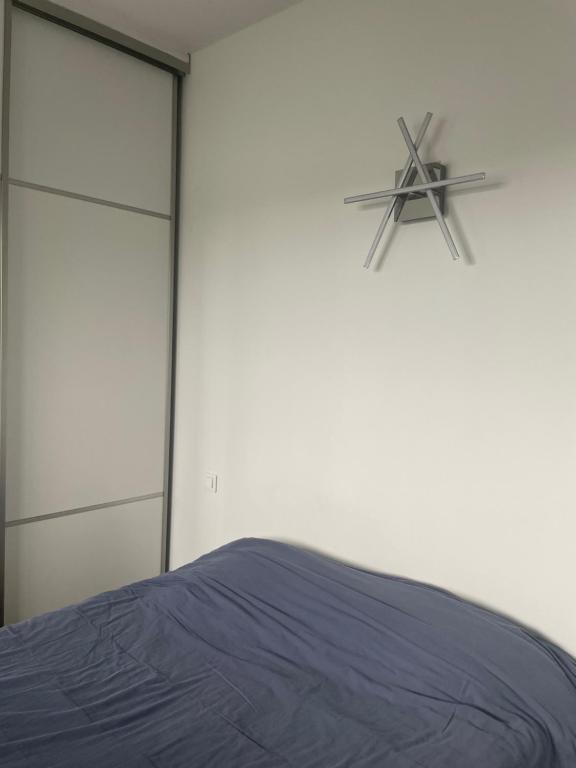 Posteľ alebo postele v izbe v ubytovaní Chambre à louer 1 à 2 personnes chez l'habitant