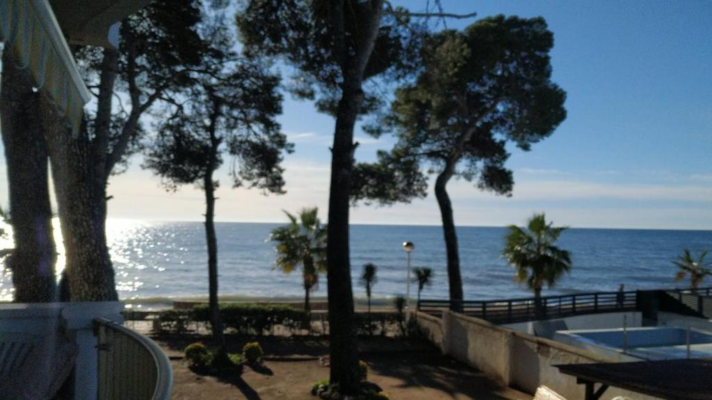 Fotografie z fotogalerie ubytování Internacional I. Primerísima línea de playa v destinaci Vilafortuny