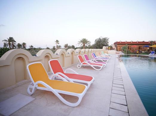 Bazén v ubytování Tunis Pyramids Hotel - فندق اهرامات تونس nebo v jeho okolí