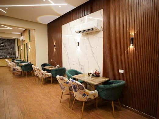 Posezení v ubytování Tunis Pyramids Hotel - فندق اهرامات تونس