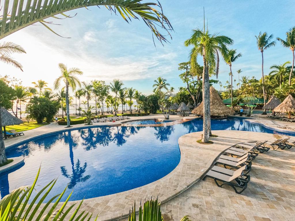 Bazén v ubytování Barceló Tambor - All Inclusive nebo v jeho okolí