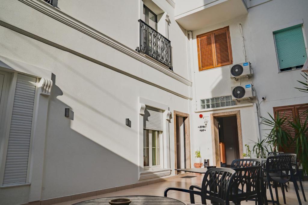 Old Town Villa 2 - Image 4
