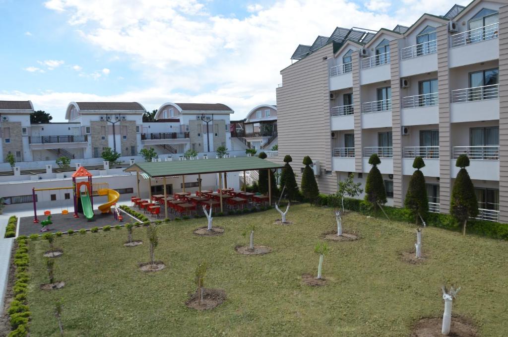 Zahrada ubytování Erkal Resort Hotel