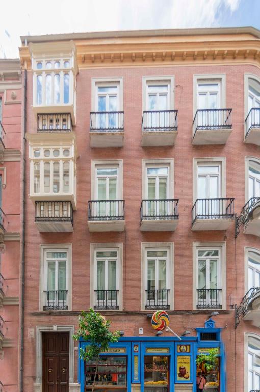 Budova, v ktorej sa apartmán nachádza