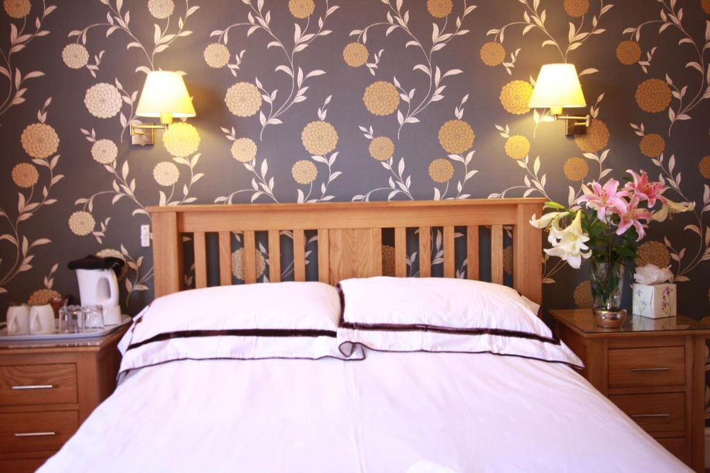 Brentwood Guest House - Double Ensuite - Ground Floor - Room 1