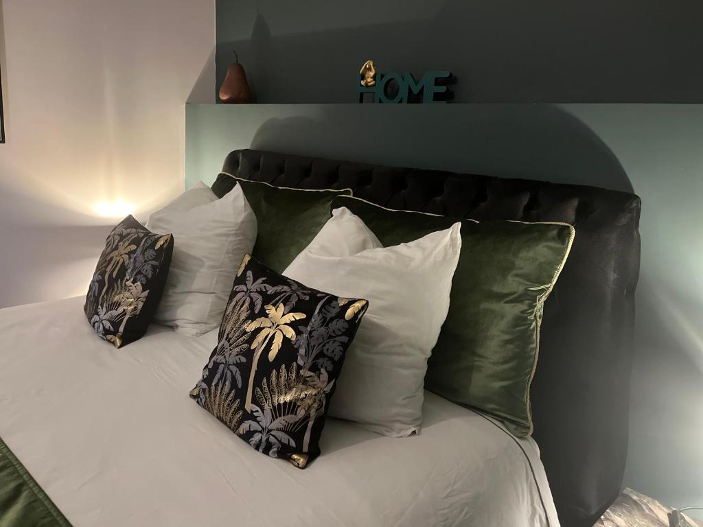 O deux Cèdres - Chambre Double Avec Vue De La Piscine