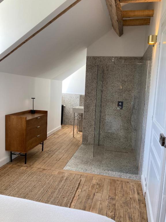 Villa Paignon - Deluxe Single Room