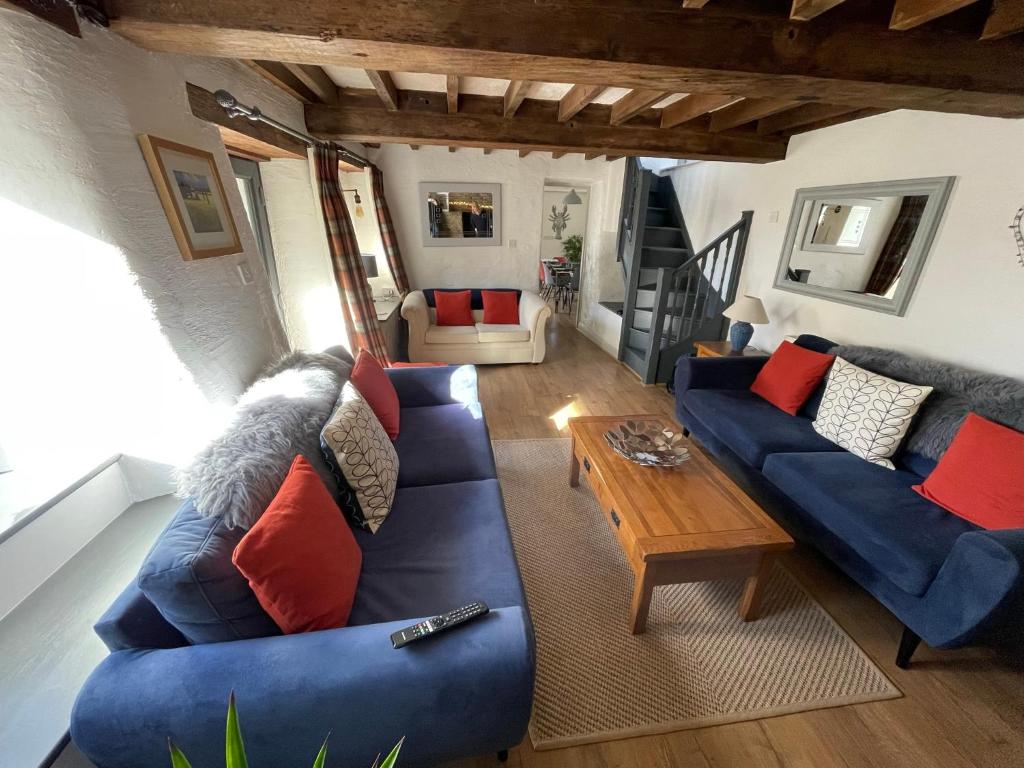 Posezení v ubytování Court Cottage - cosy traditional cottage near lovely beaches