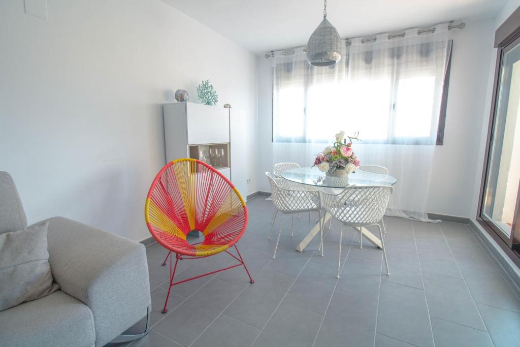 Posedenie v ubytovaní RentitSpain Apartamento Oasis de Salobreña Gym y Balcón