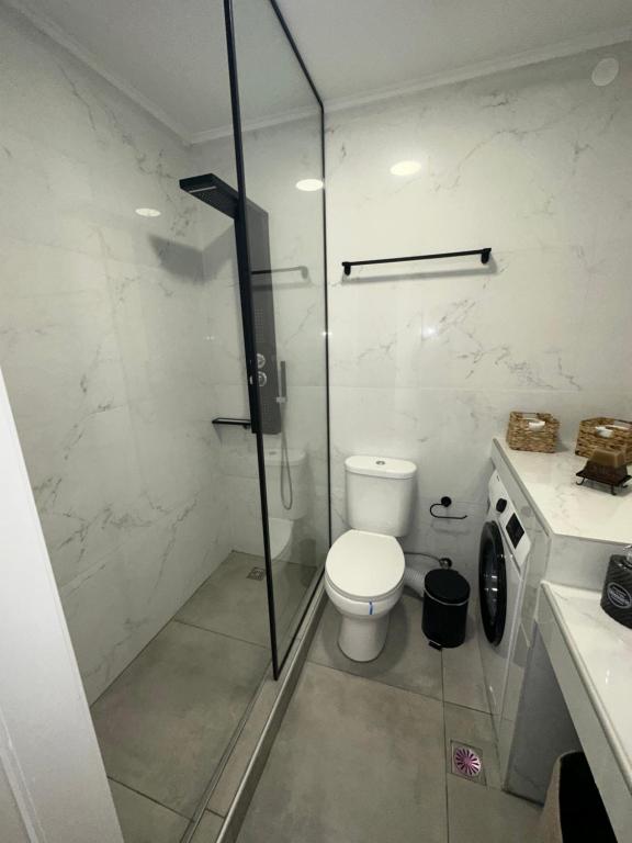 A bathroom at Stef&Art Old Town House