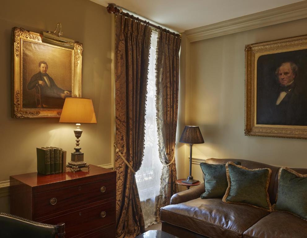 Batty Langley's - Resim 31