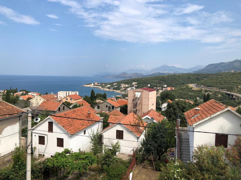 House with pool and sea view - One-Bedroom Apartment