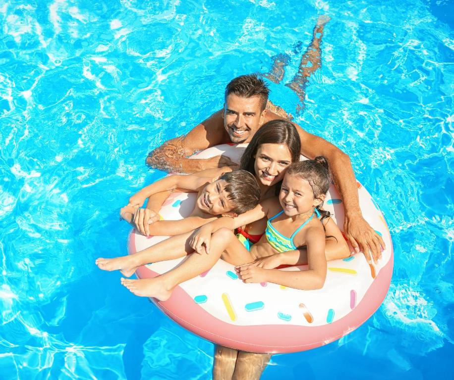Goście zatrzymujący się w obiekcie Lake Spirit Boutique Apartments