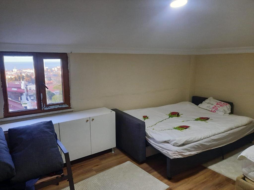 Sea view apartment with terrace