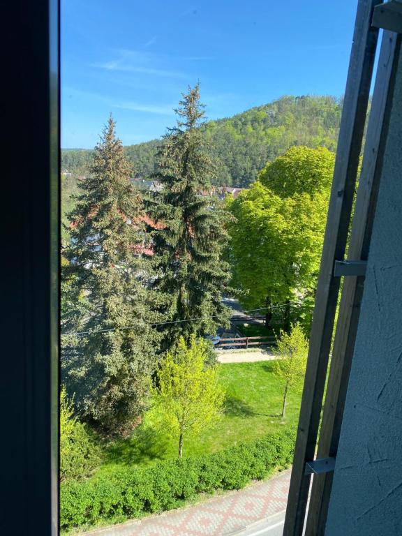 Nespecifikovaný výhled na hory nebo výhled na hory při pohledu z apartmánu