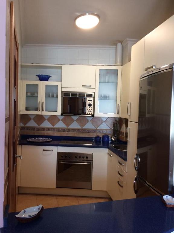Casa Santa Maria la Nueva con GARAJE PRIVADO y AIRE ACONDICIONADO - Casa De Una Habitación