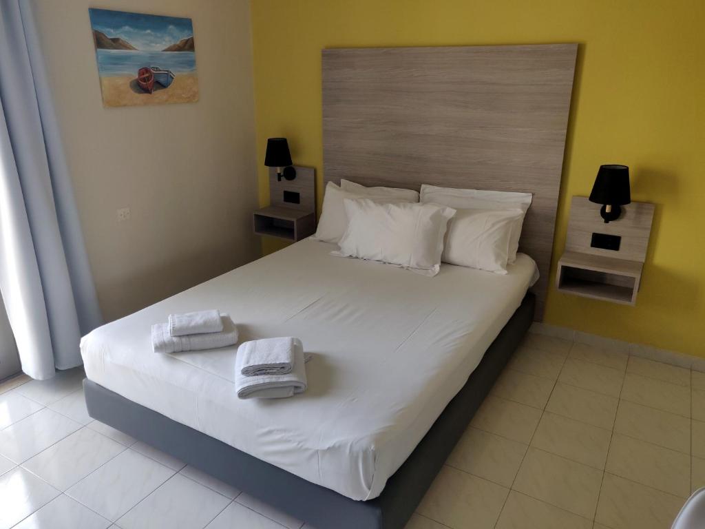 Viglia Beach Apartments - 11