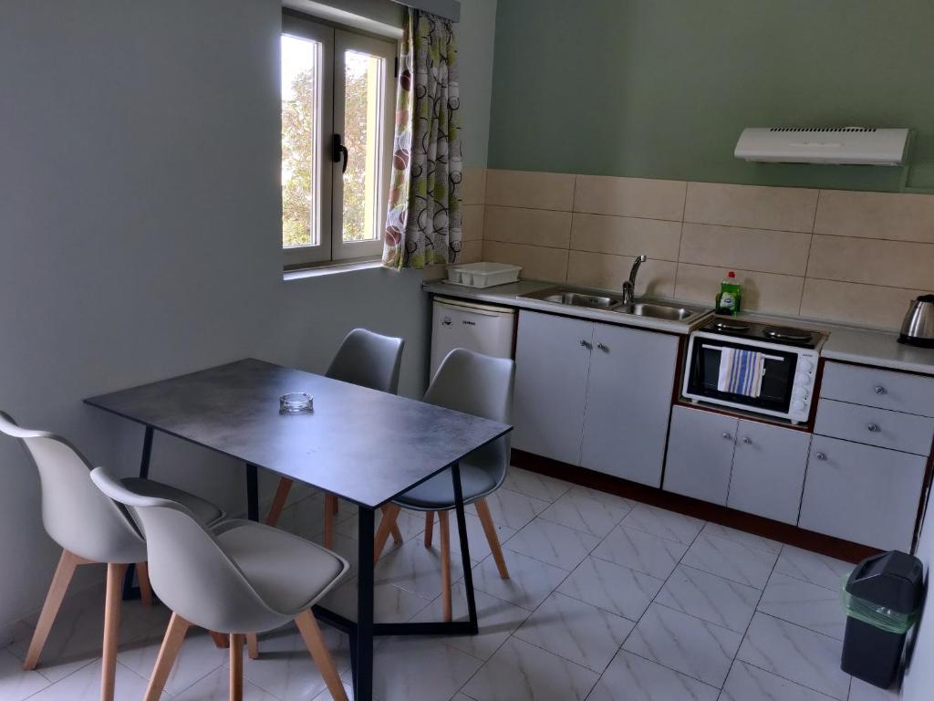 Viglia Beach Apartments - 14