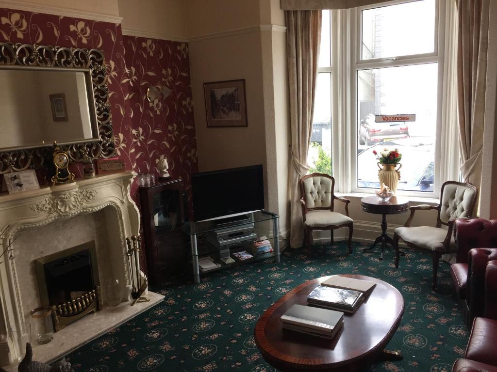 Χώρος καθιστικού στο Adelphi Guest House