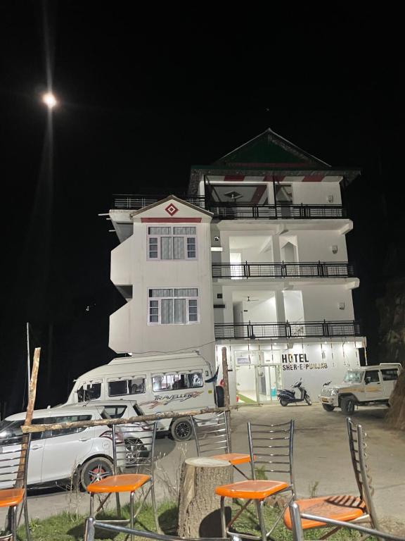 Hotel sher-e-punjab Khajjiar