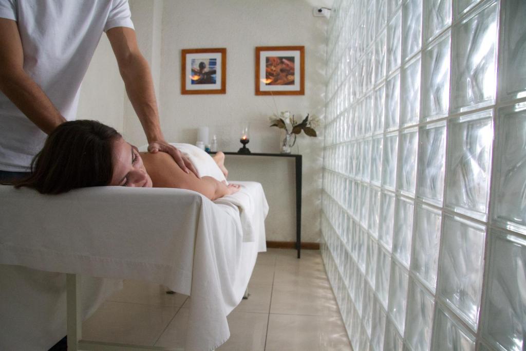 El spa o centro de bienestar en San Martin Hotel y Spa