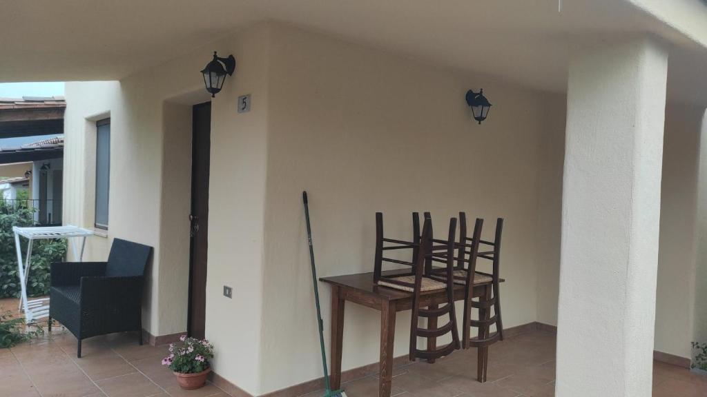 Zdjęcie z galerii obiektu Sa Teria Village - Camere Deluxe - w mieście Tertenìa