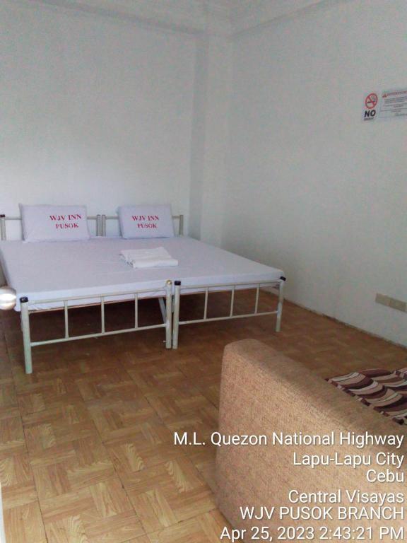 WJV INN PUSOK - Deluxe Single Room