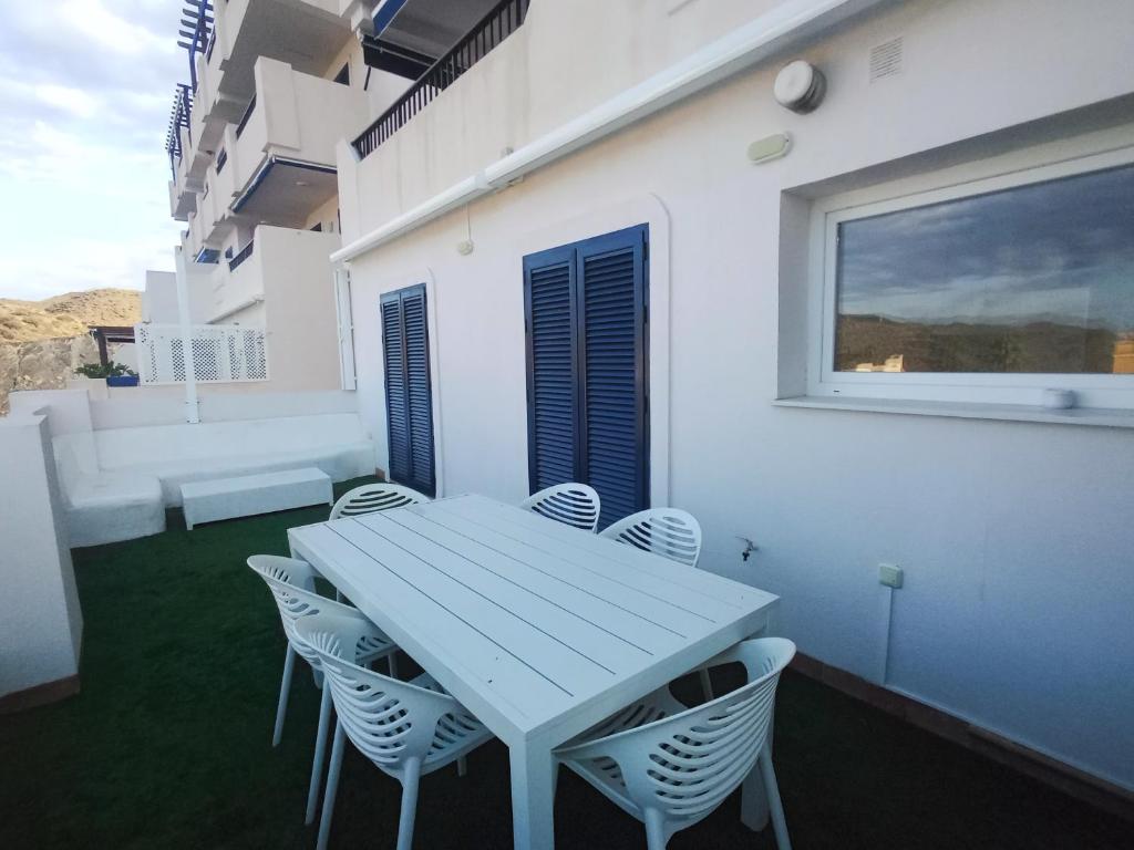 Apartamento burbujas playa, El Pozo del Esparto – Precios ...