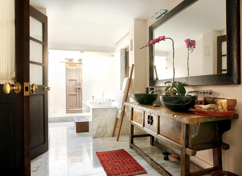 Tamarind Village - 17