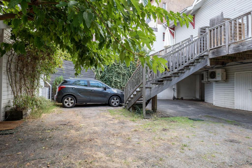 Budynek, w którym mieści się apartament