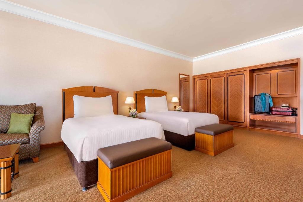 Al Raha Beach Hotel - Superior Room King Guano De Transporte Diario Gratuito A Las Atracciones De Yas, El Centro Comercial Yas Y La Gran Mezquita