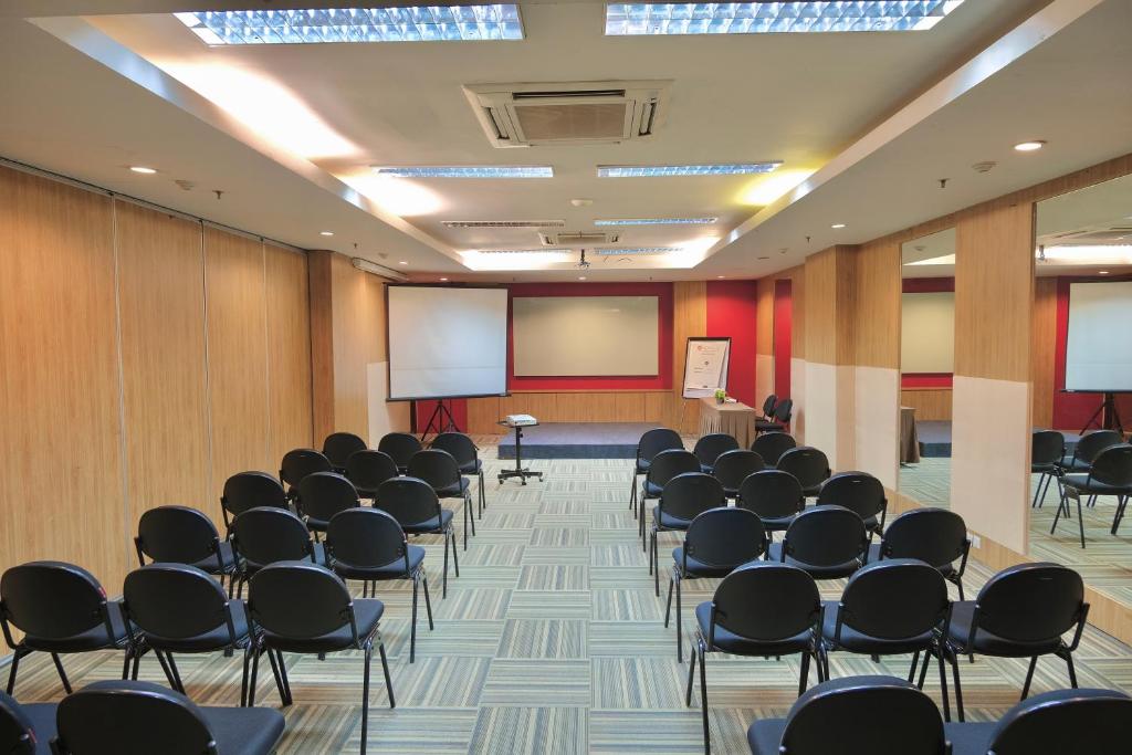 Konferenční prostory v ubytování @Hom Semarang Simpang Lima
