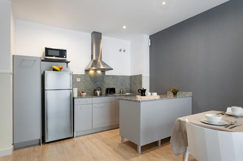 Apartments Sata Olimpic Village Area - 14