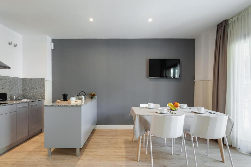 Apartments Sata Olimpic Village Area - 13