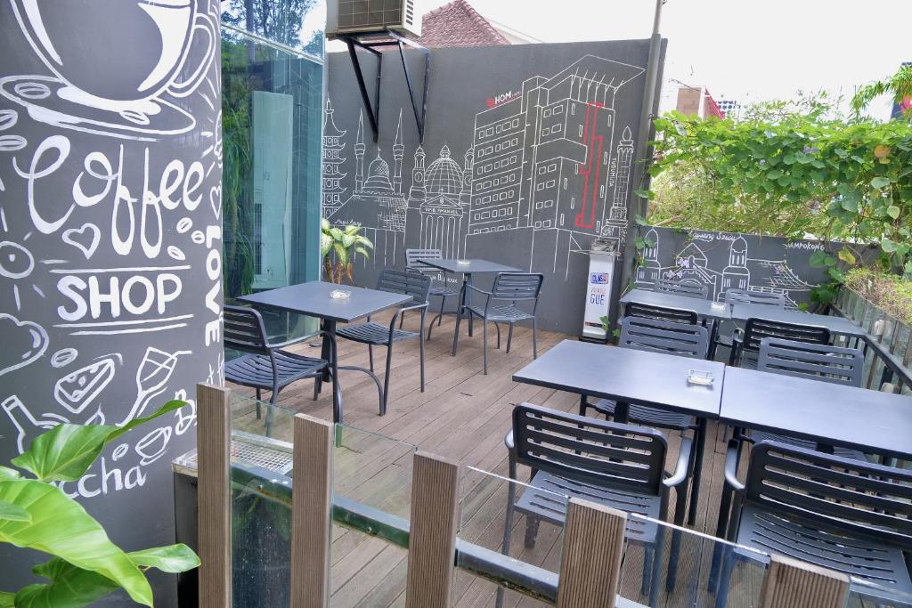 Restaurace v ubytování @Hom Semarang Simpang Lima