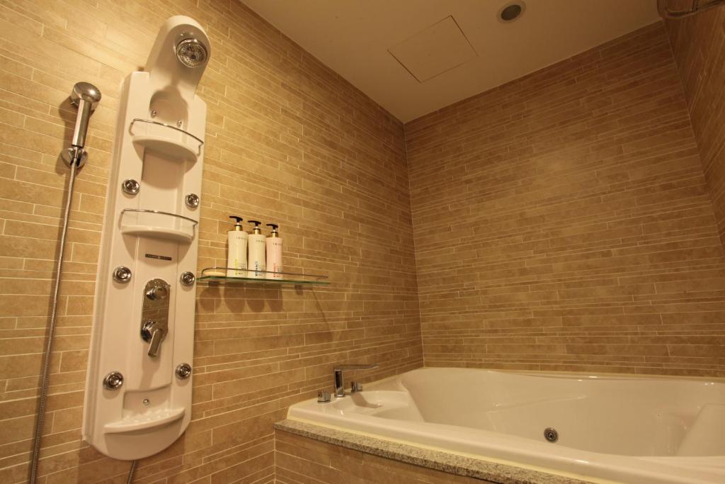 Koupelna v ubytování Yuwon Hotel