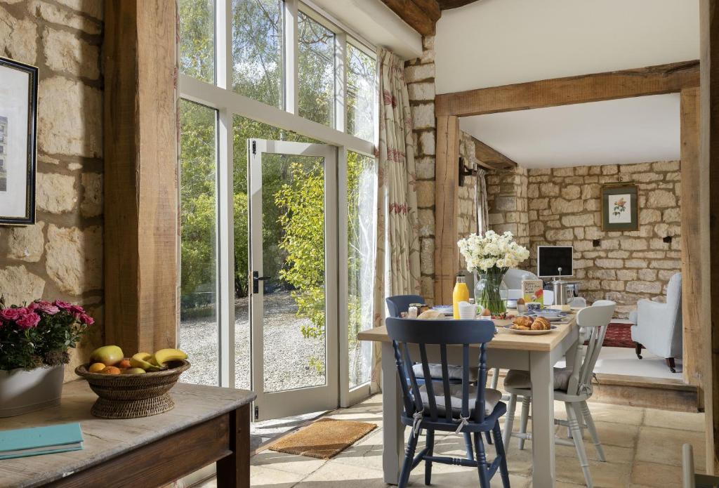 Φωτογραφία από το άλμπουμ του Buckland Wood Barn σε Buckland