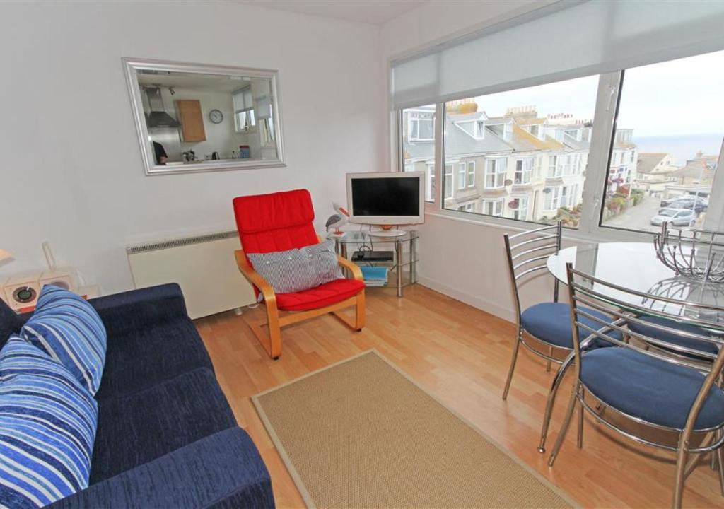 Flat 4 Whiterock, St Ives (updated prices 2024)