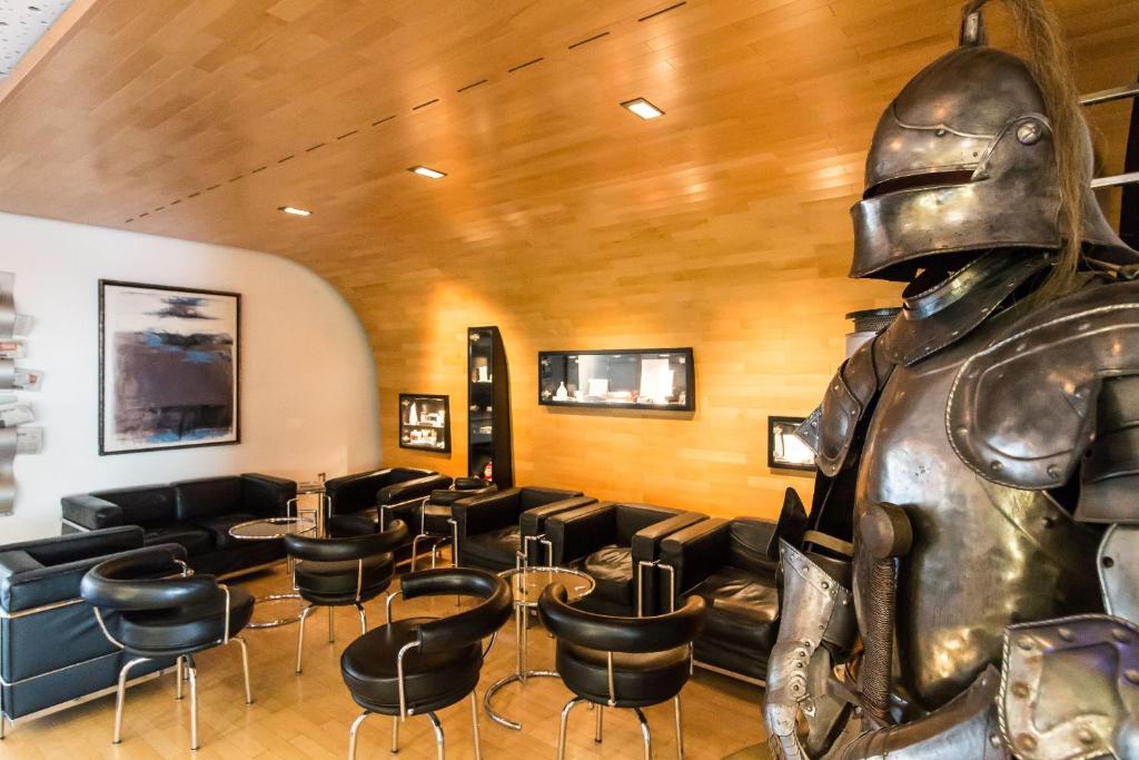 Ein Sitzbereich in der Unterkunft Hotel Schloss Montabaur