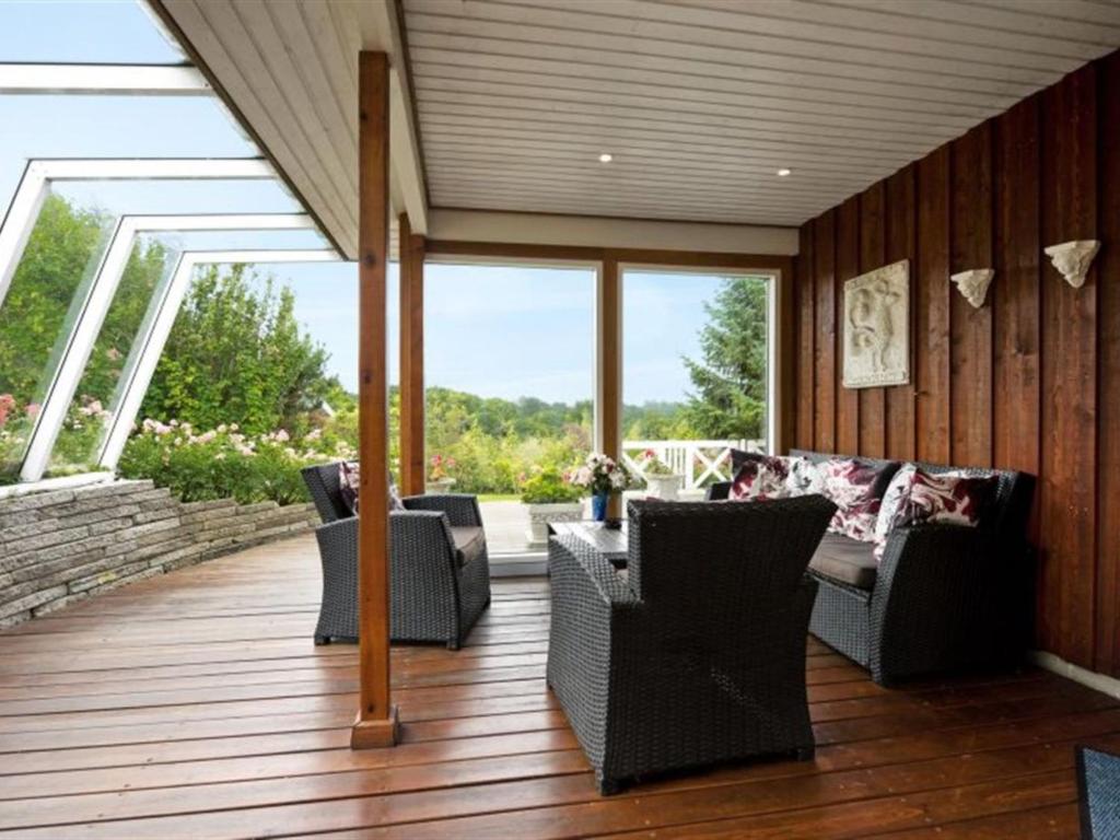 Posezení v ubytování Holiday Home Eleana - 300m to the inlet by Interhome