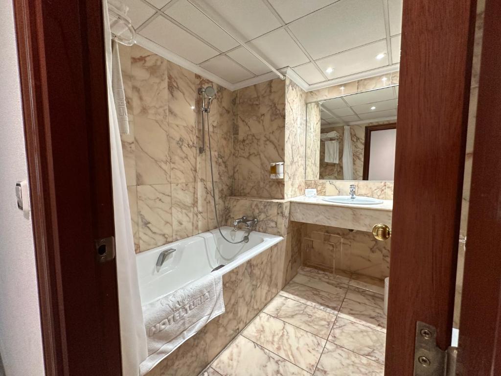Hotel Turia Valencia - Twin Room