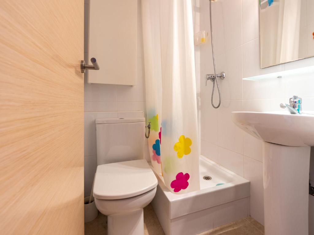 Koupelna v ubytování Apartment Miramar by Interhome