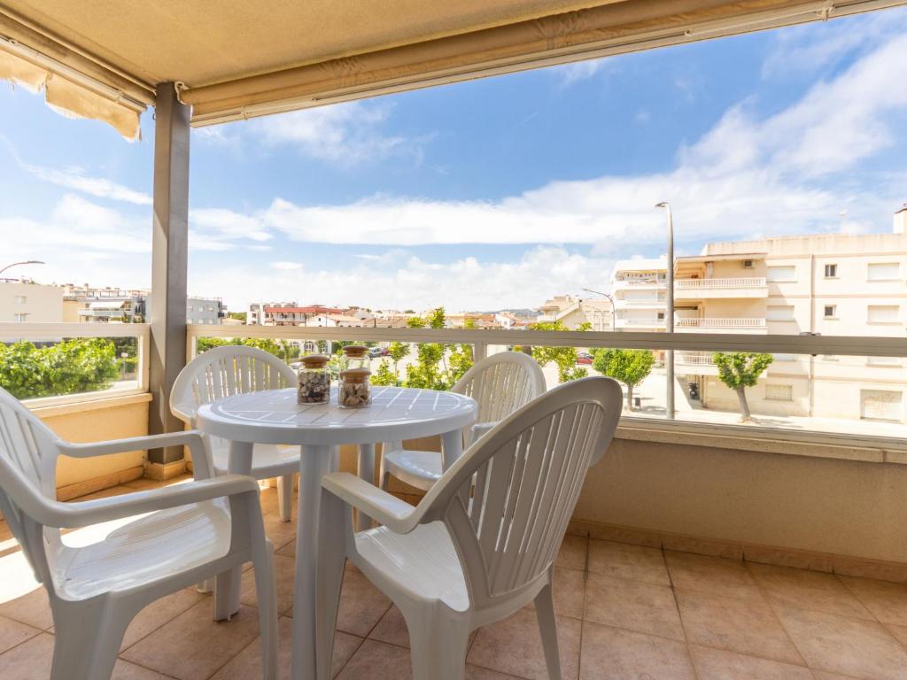 Balkón alebo terasa v ubytovaní Apartment Girona by Interhome